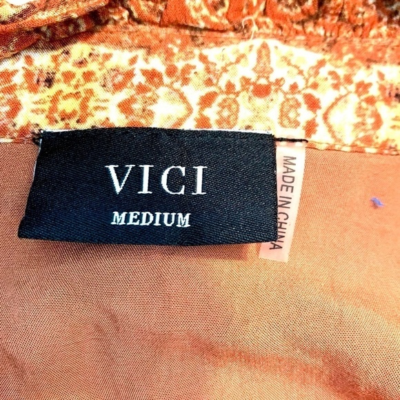 VICI Tunic Top Medium Orange Brown Rust 100% Rayon Long-Slvs Boho Flowy Smocked - Picture 13 of 16